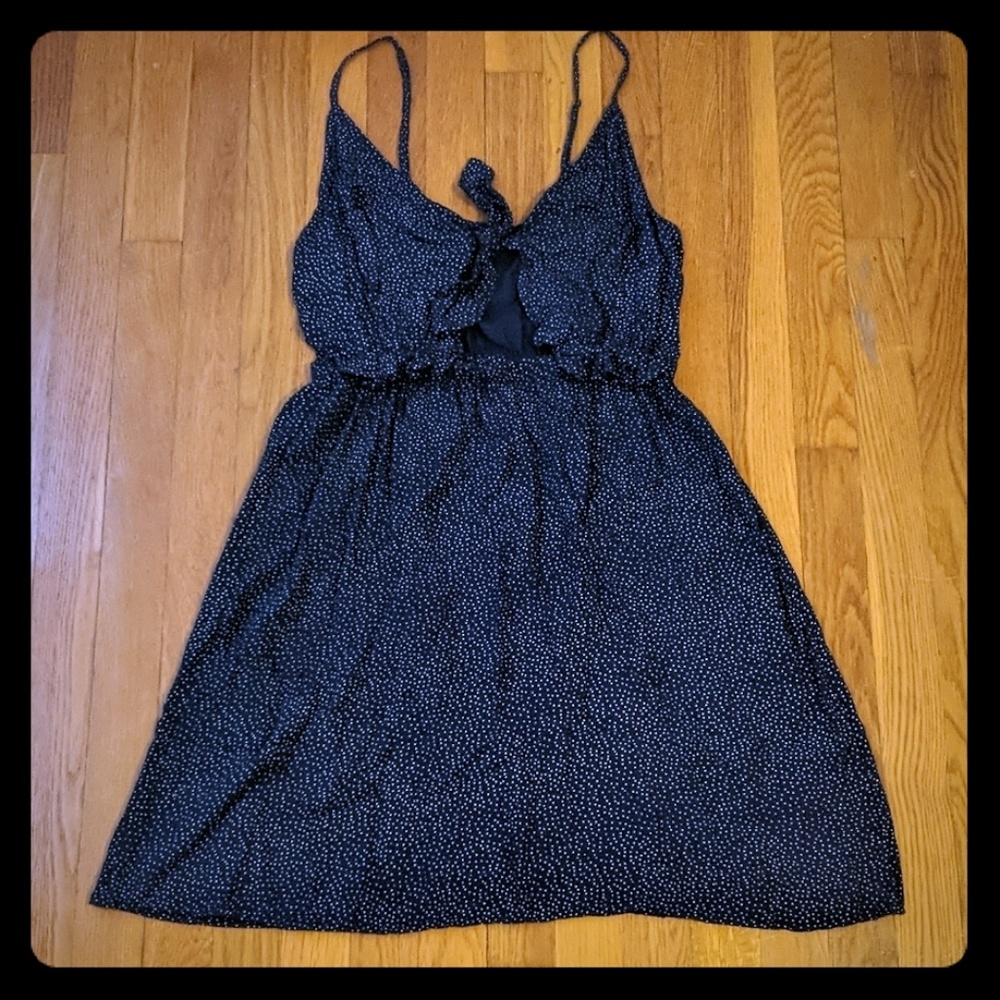 Blue polka dot American Eagle front tie dress